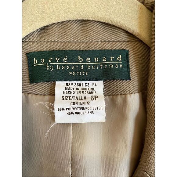 Harve Bernard women’s Maas, green two piece set jacket and slacks. Size 8P - Picture 6 of 6